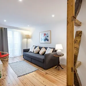  Apartment For Portugal
